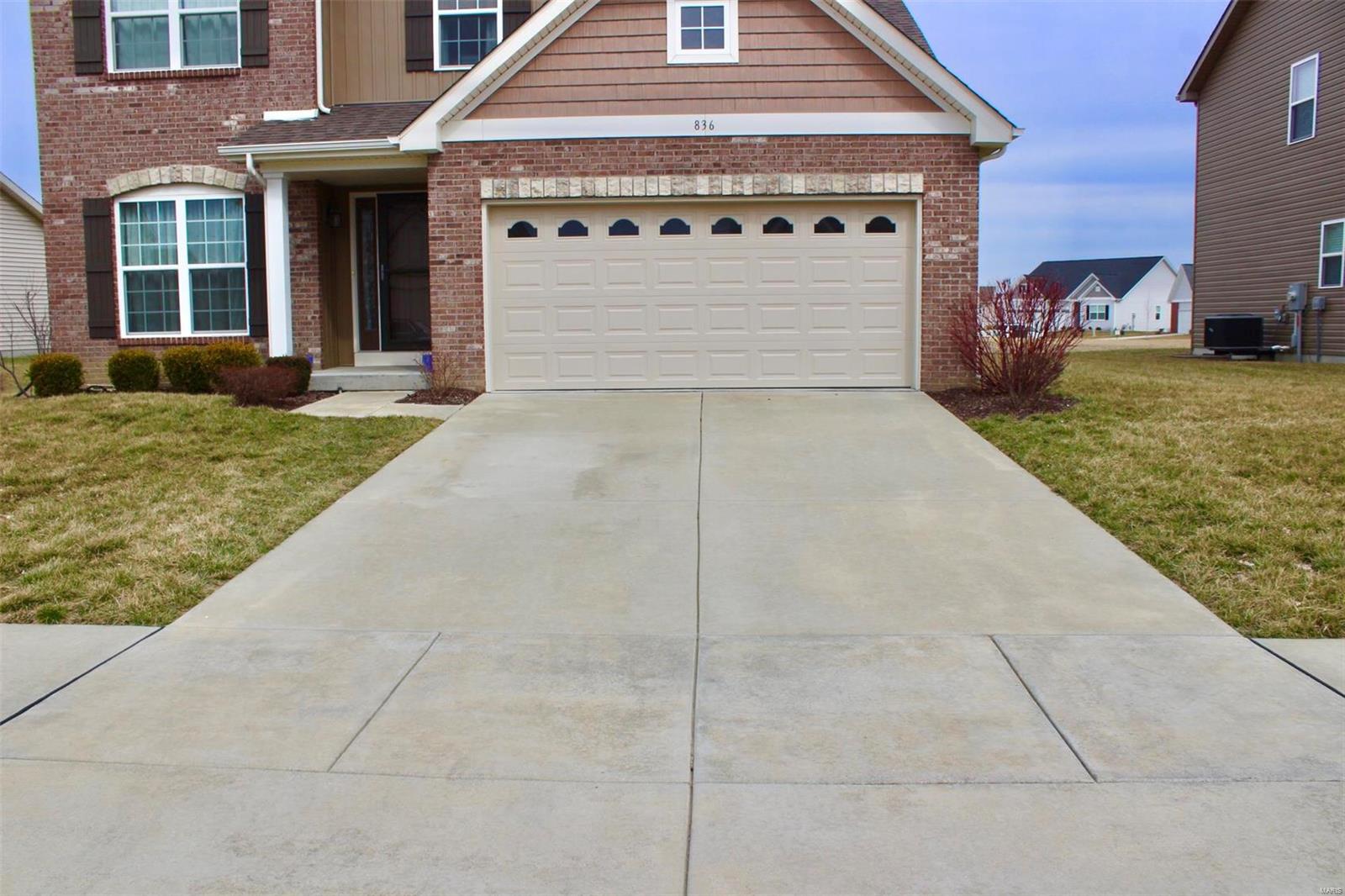 836 Bluff Ridge Lane Belleville, IL 62221 - Photo 2 of 40 Gallery Image 2
