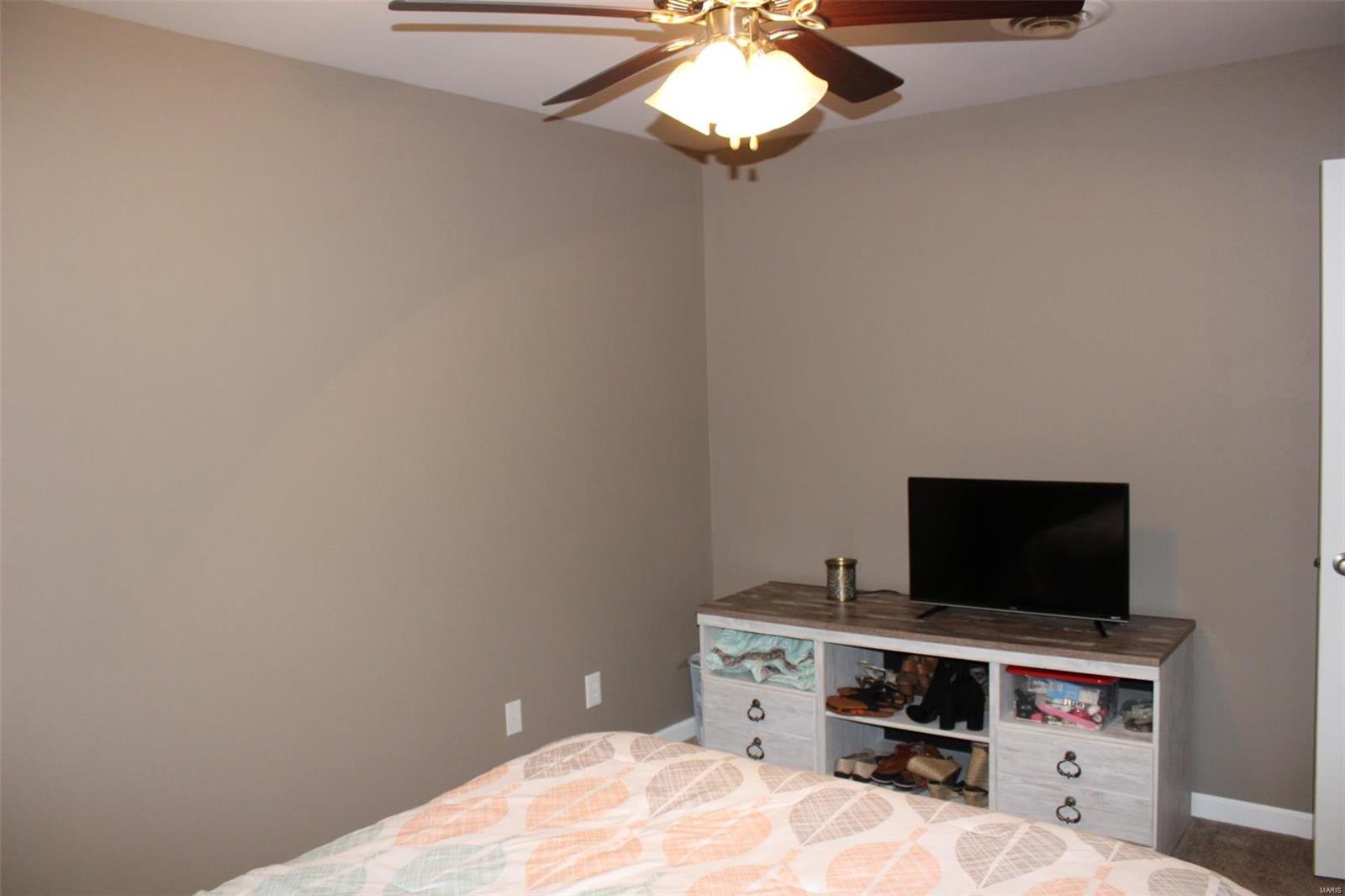836 Bluff Ridge Lane Belleville, IL 62221 - Photo 30 of 40 Gallery Image 30