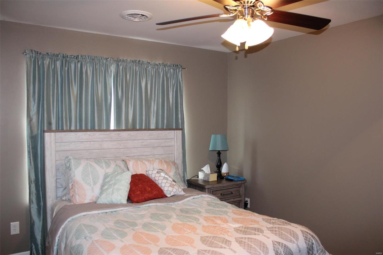 836 Bluff Ridge Lane Belleville, IL 62221 - Photo 32 of 40 Gallery Image 32