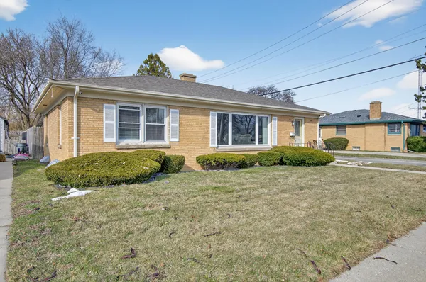 $335,000 | 3414 21st Street, Racine, WI 53405