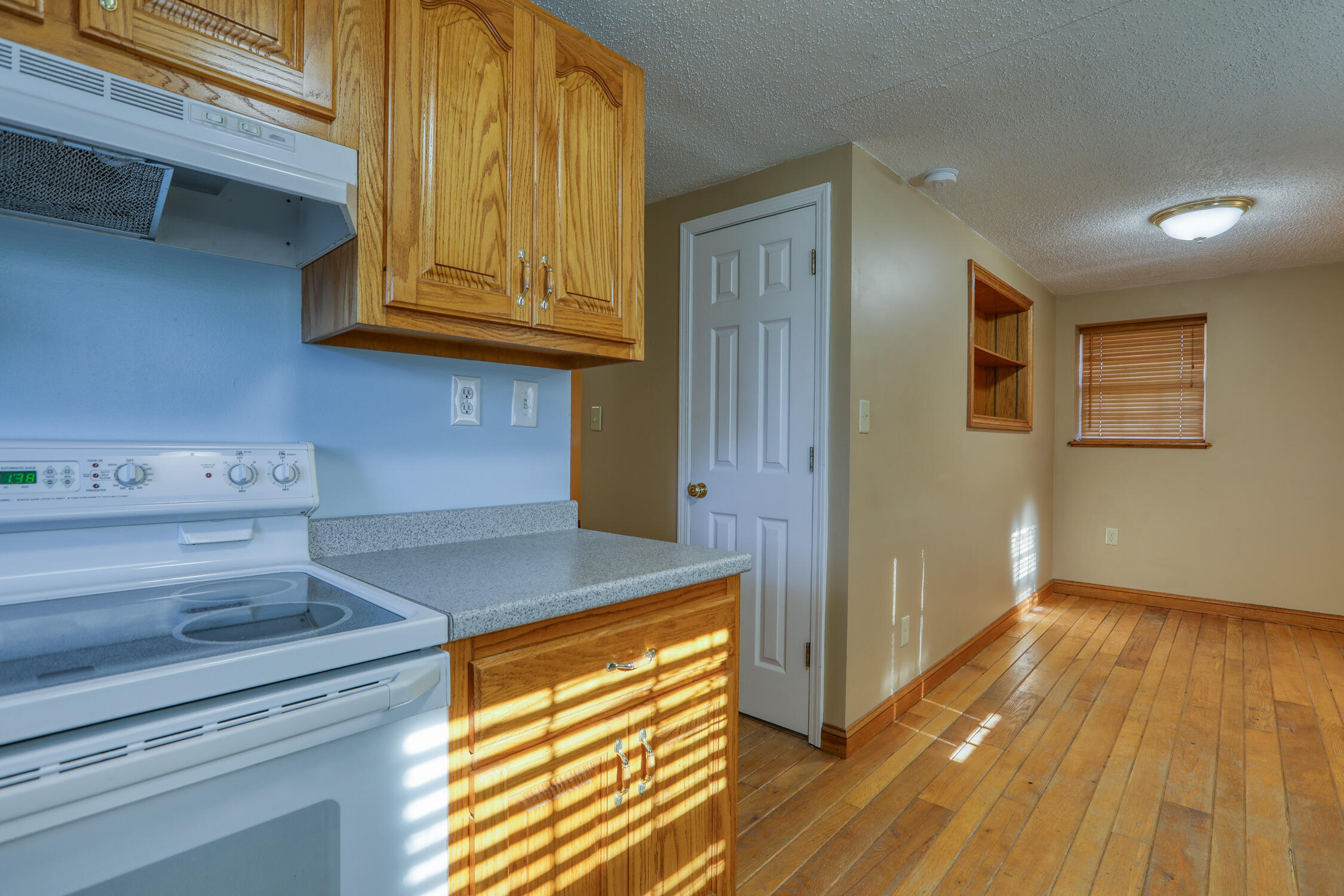 356 Gravely Valley Road Surgoinsville, TN 37873 - Photo 28 of 69 BG. 356 Gravely. Surg MLSb (11 of 50) V