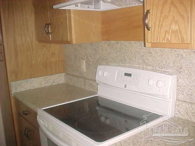 5208 Nimitz Road Milton, FL 32583 - Photo 13 of 31 Gallery Image 13