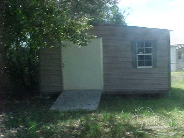 5208 Nimitz Road Milton, FL 32583 - Photo 30 of 31 Gallery Image 30