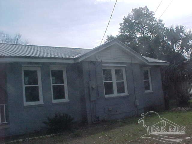 5208 Nimitz Road Milton, FL 32583 - Photo 10 of 31 Gallery Image 10
