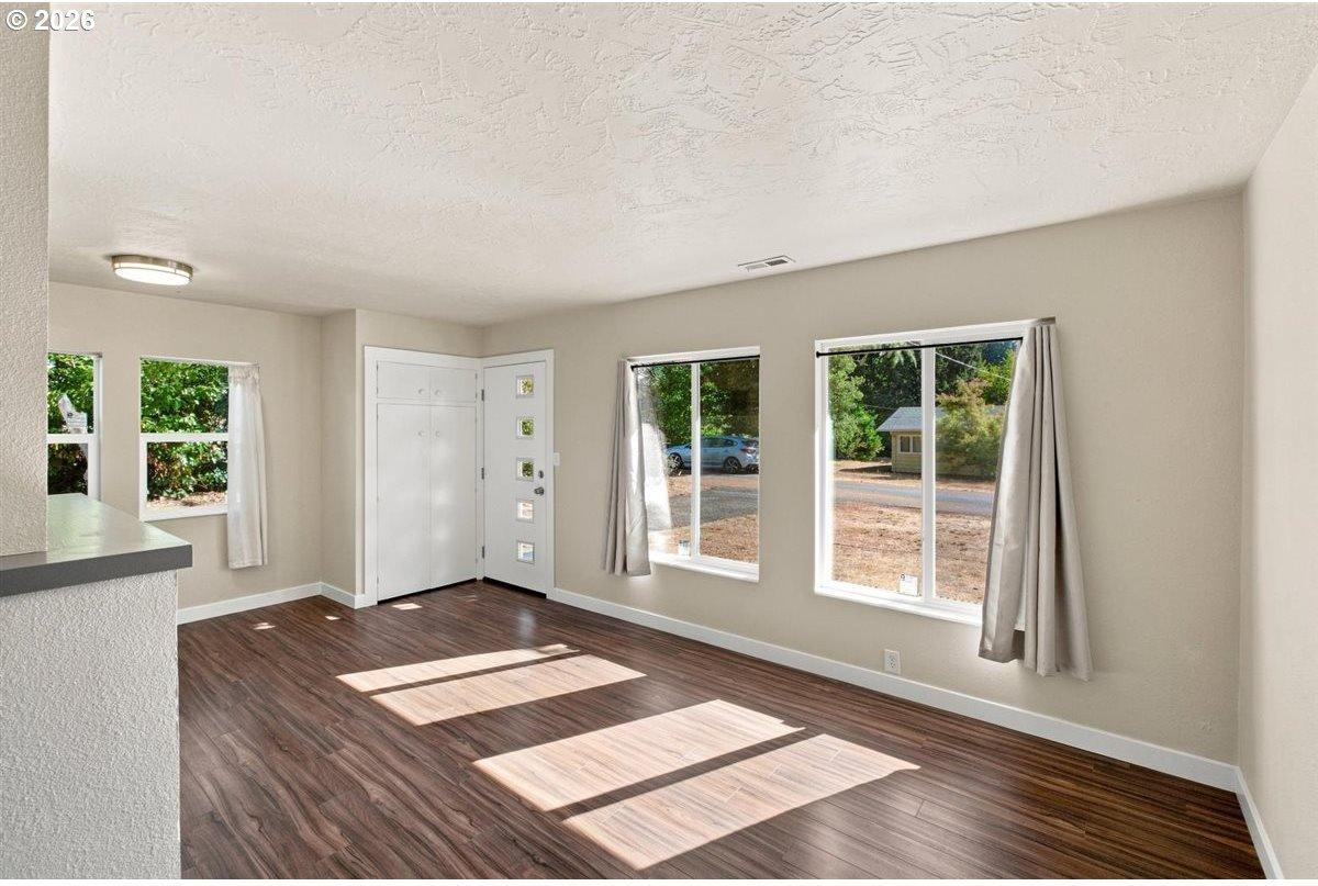 4151 Gardner Road Southeast Salem, OR 97302 - Photo 7 of 39 Gallery Image 7