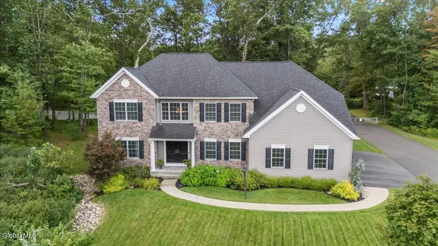 $929,000 | 76 Tamarack Lane, Colonie, NY 12309