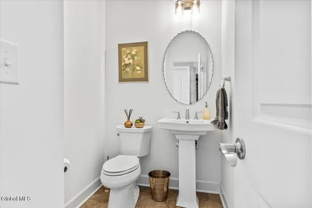 $929,000 | 76 Tamarack Lane, Colonie, NY 12309