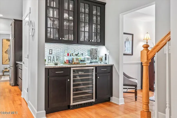 $929,000 | 76 Tamarack Lane, Colonie, NY 12309