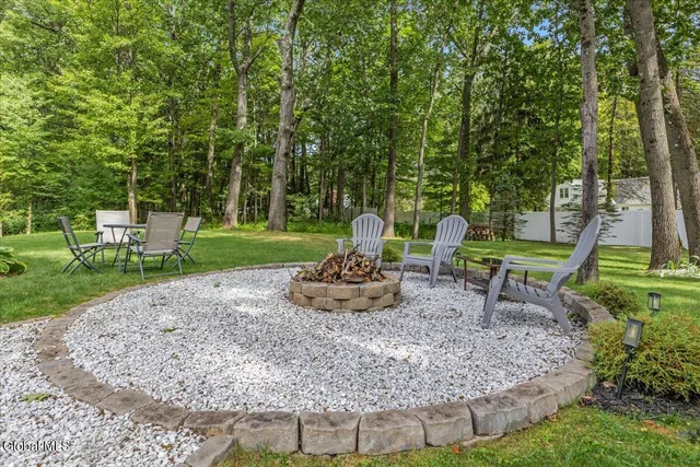 $929,000 | 76 Tamarack Lane, Colonie, NY 12309