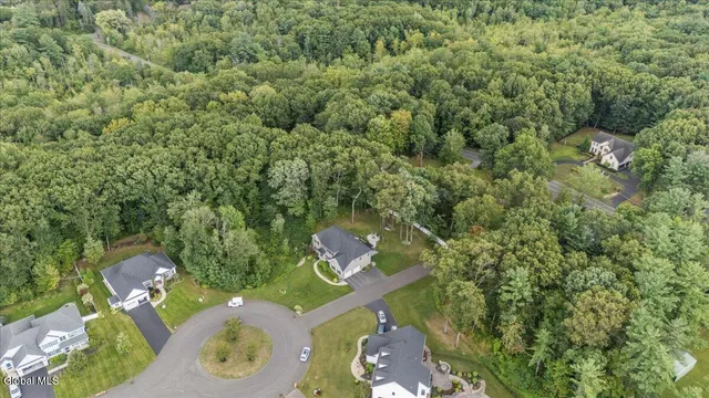 $929,000 | 76 Tamarack Lane, Colonie, NY 12309