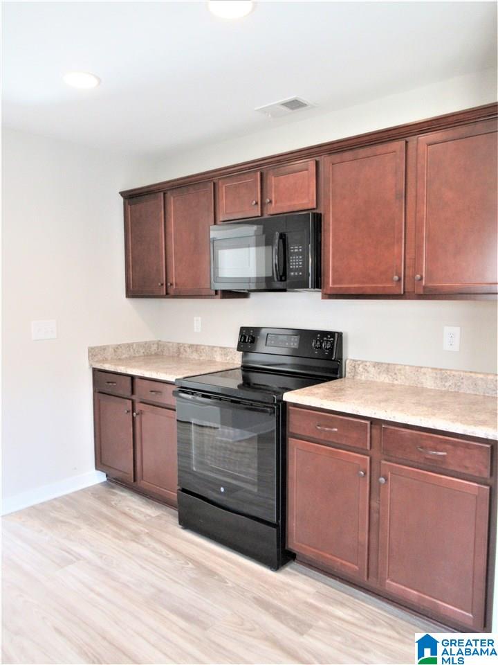 835 Maple Trace Odenville, AL 35120 - Photo 3 of 15