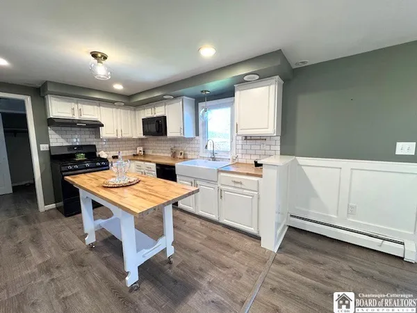 $449,000 | 4616 Berry Road, Pomfret, NY 14063