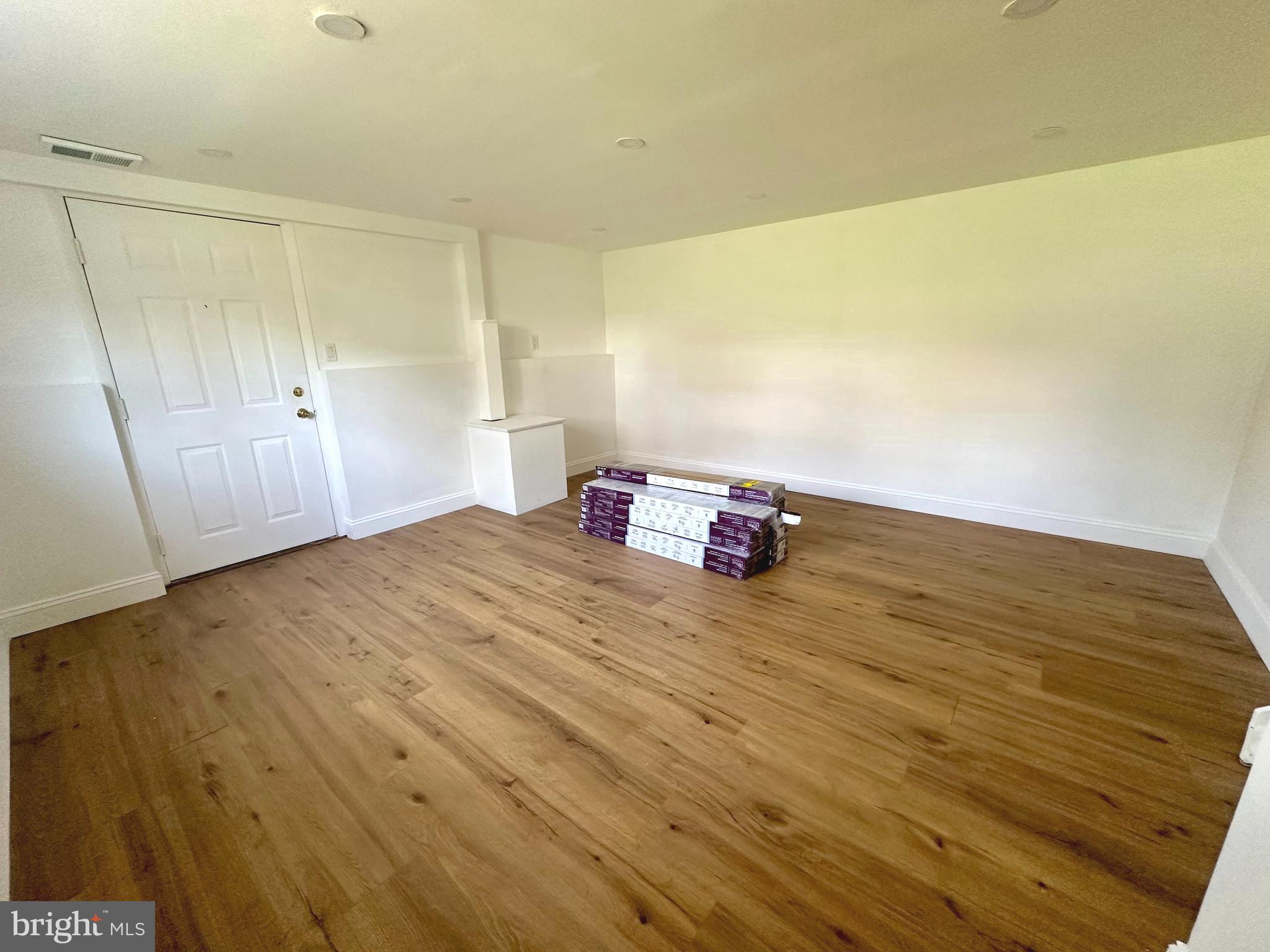 1552 Fitzwatertown Road Willow Grove, PA 19090 - Photo 11 of 23 Family Room