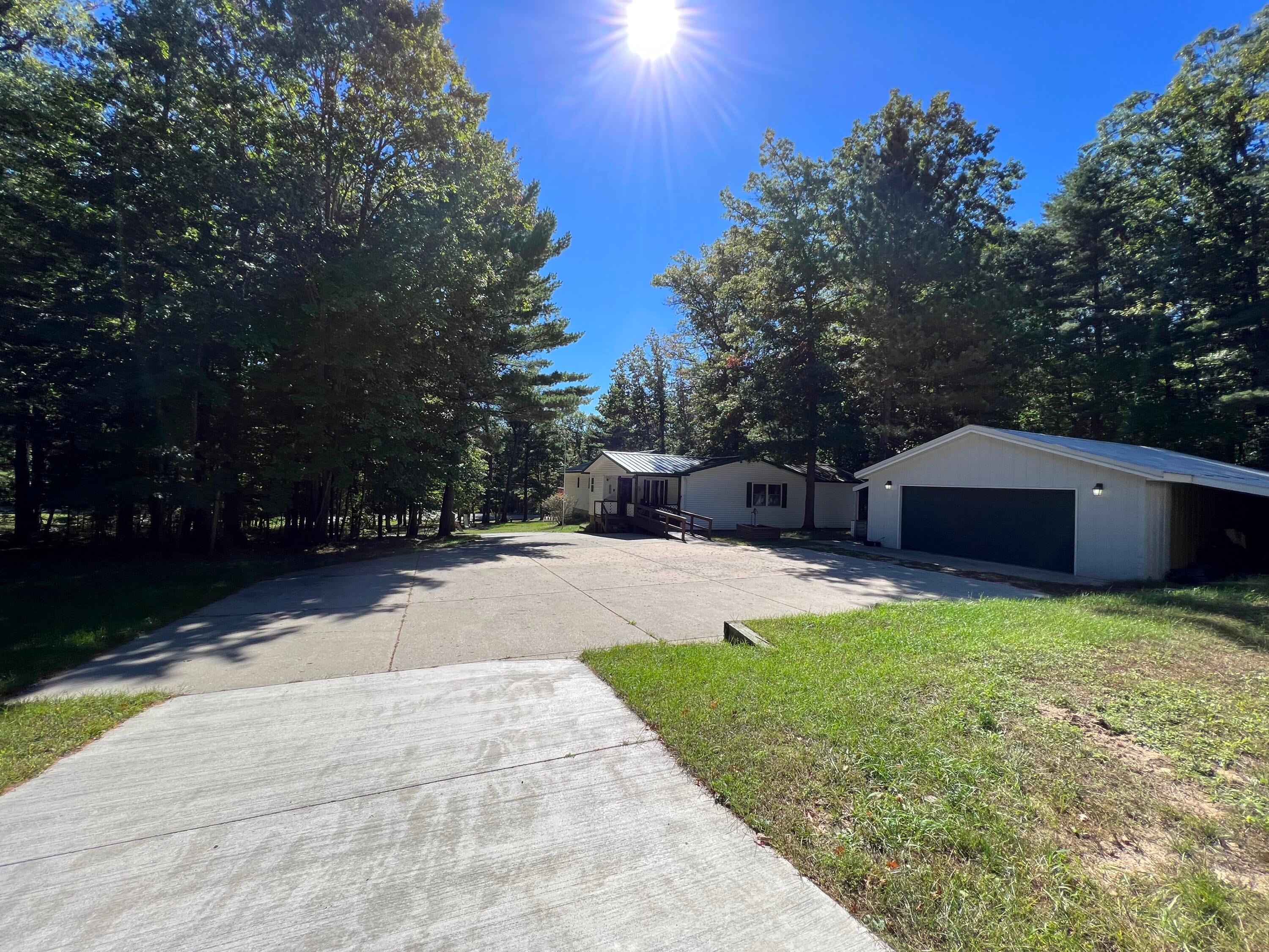 1941 High Road Roscommon, MI 48653 - Photo 41 of 54 exterior 2