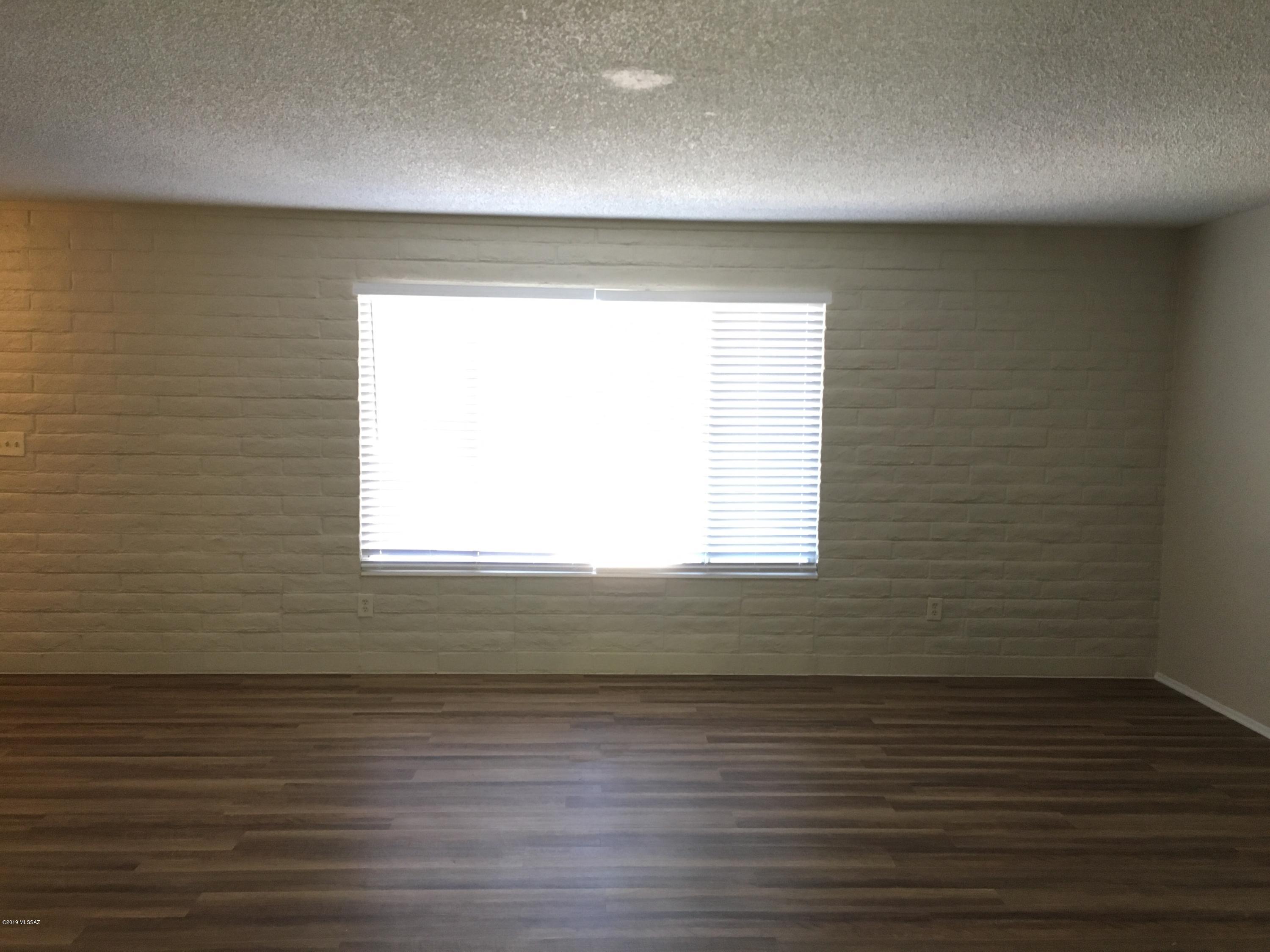 9630 East Sellarole Road Tucson, AZ 85730 - Photo 11 of 29 Gallery Image 11