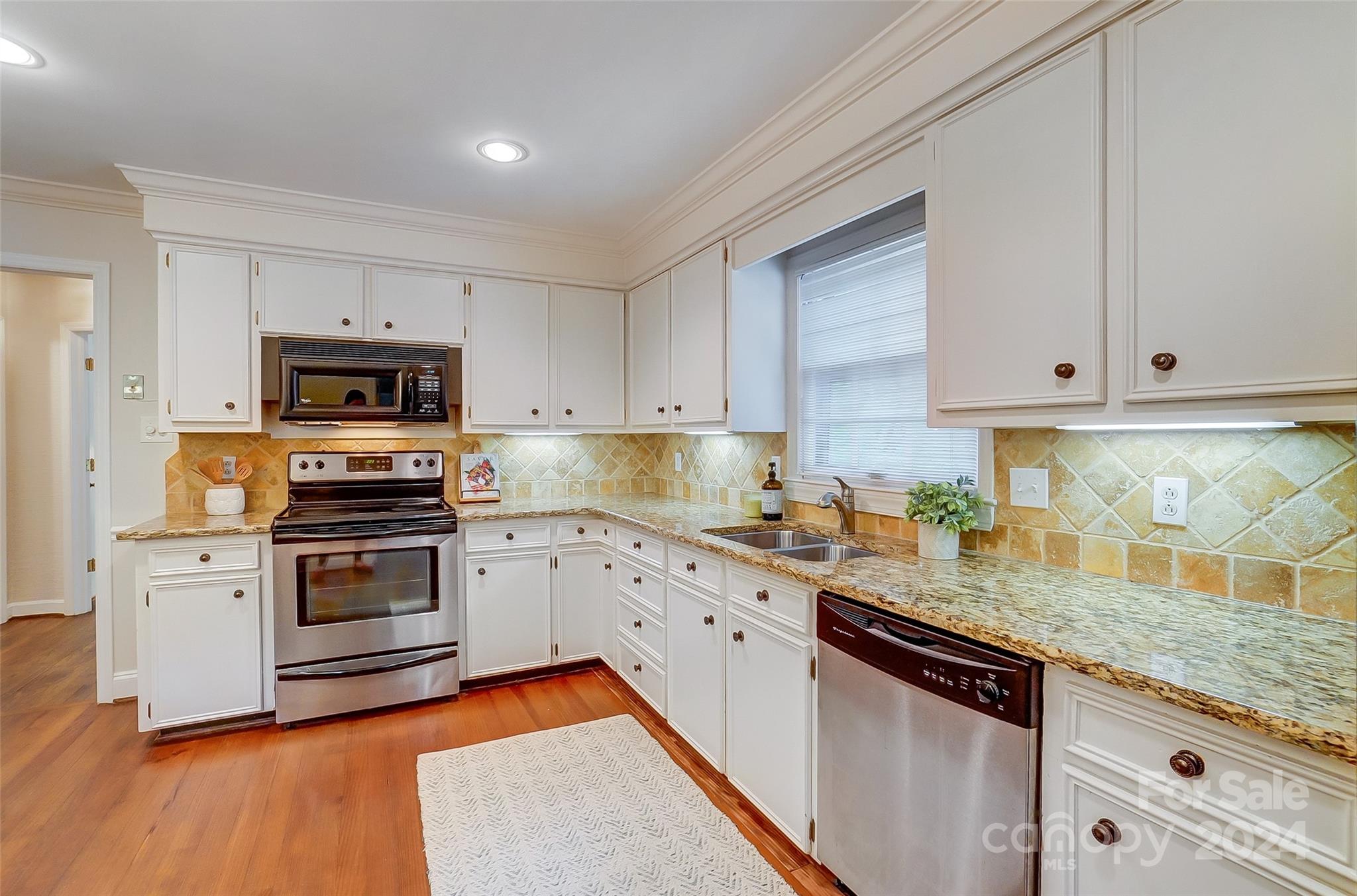 900 Braeburn Road Charlotte, NC 28211 - Photo 20 of 48 Gallery Image 20