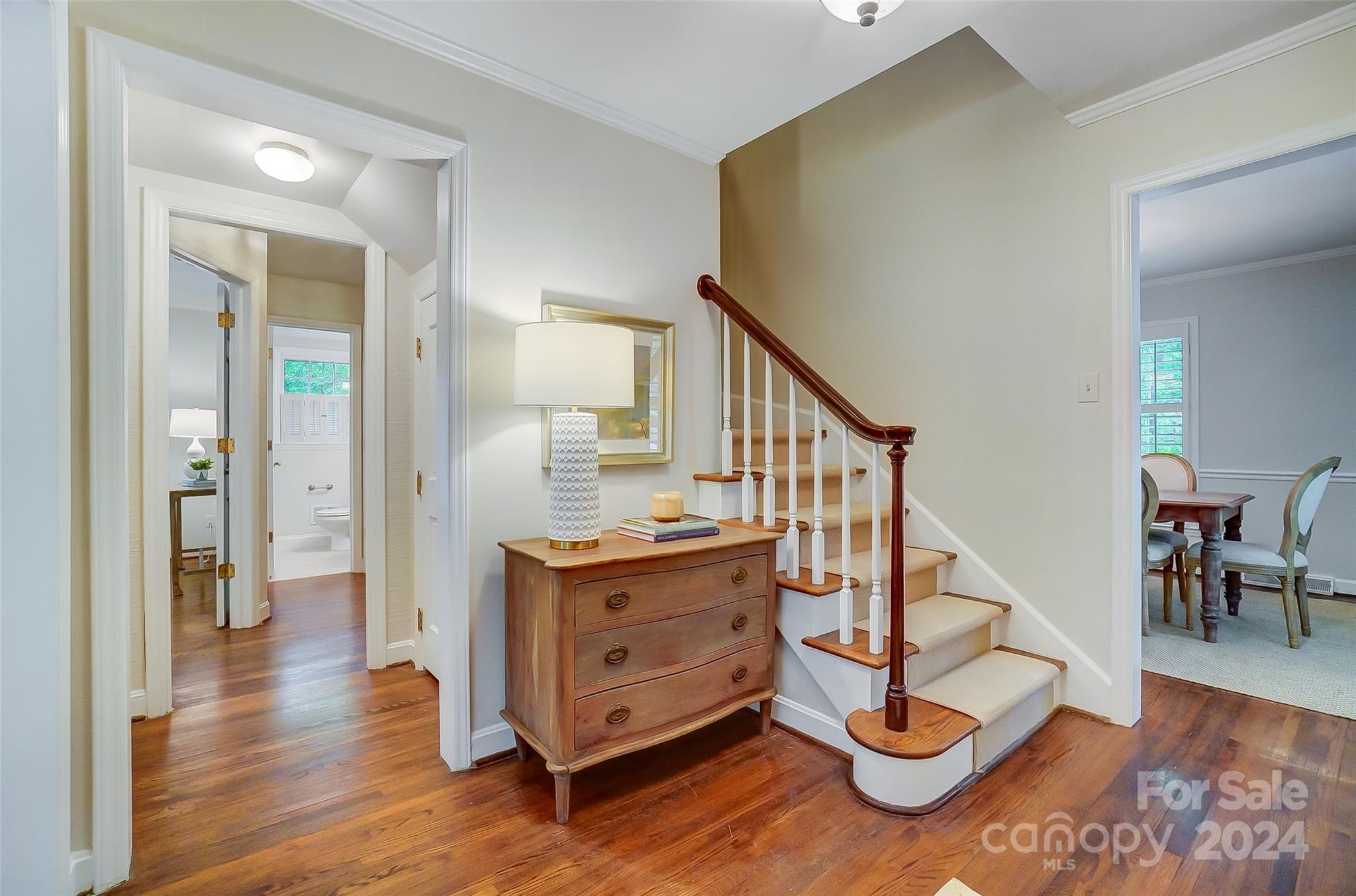 900 Braeburn Road Charlotte, NC 28211 - Photo 4 of 48 Gallery Image 4