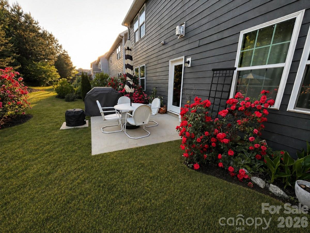 134 Dry Rivers Lane Mooresville, NC 28117 - Photo 27 of 29 a house view with sitting space and garden space