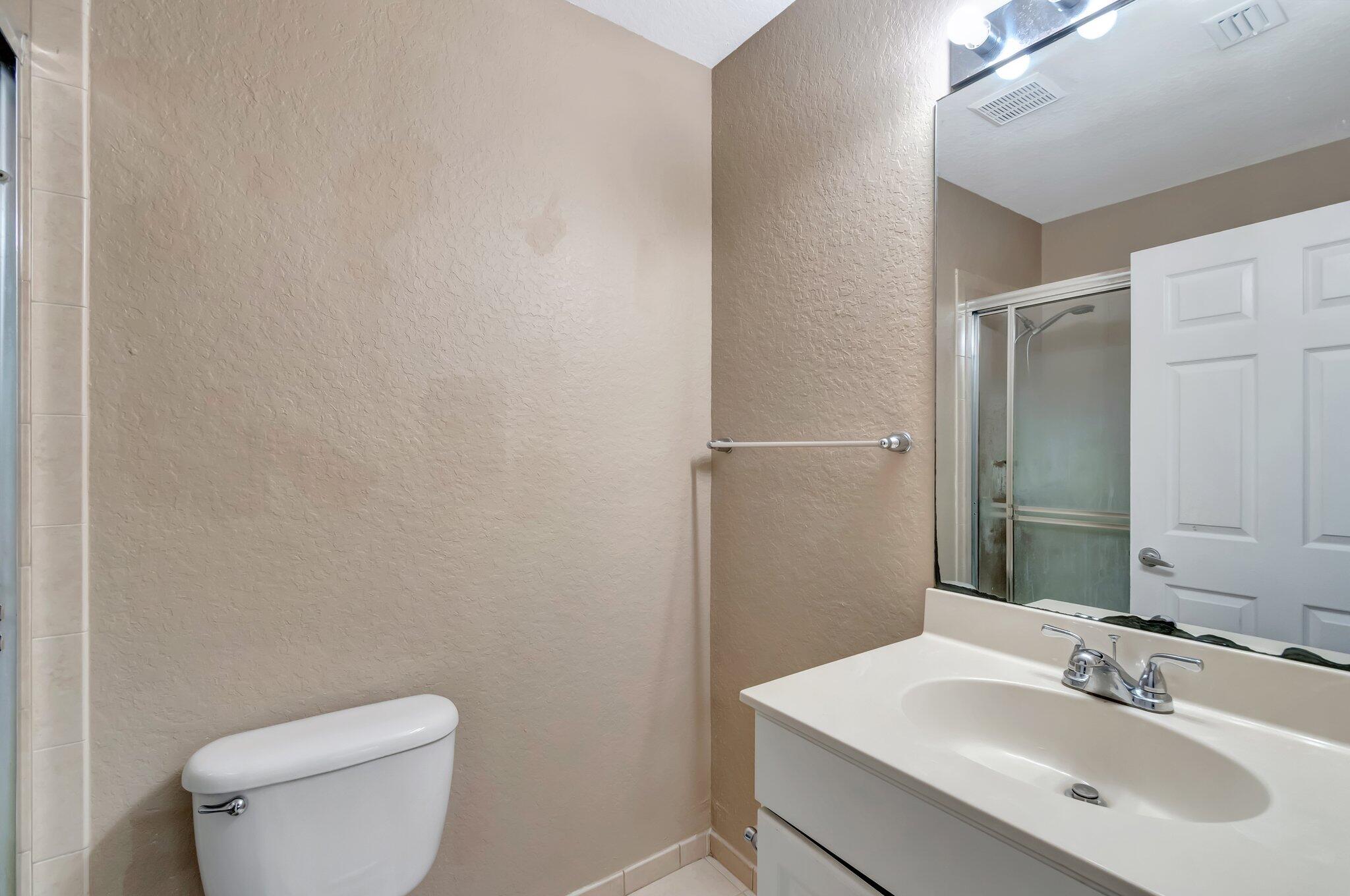 1912 Hibiscus Lane Riviera Beach, FL 33404 - Photo 26 of 55 27-web-or-mls-DSC_3319