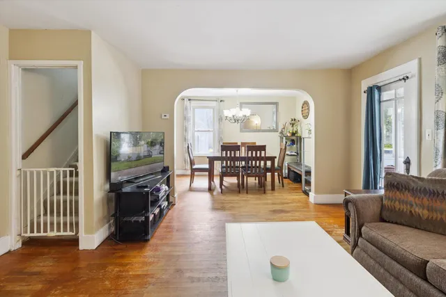 $186,000 | 617 South Lansing Street, Mount Pleasant, MI 48858