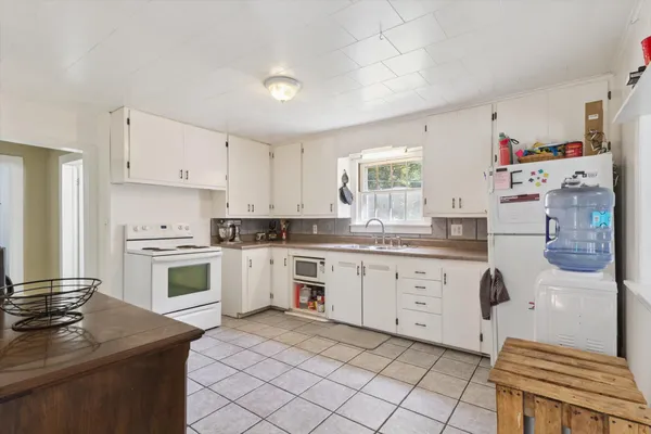 $186,000 | 617 South Lansing Street, Mount Pleasant, MI 48858