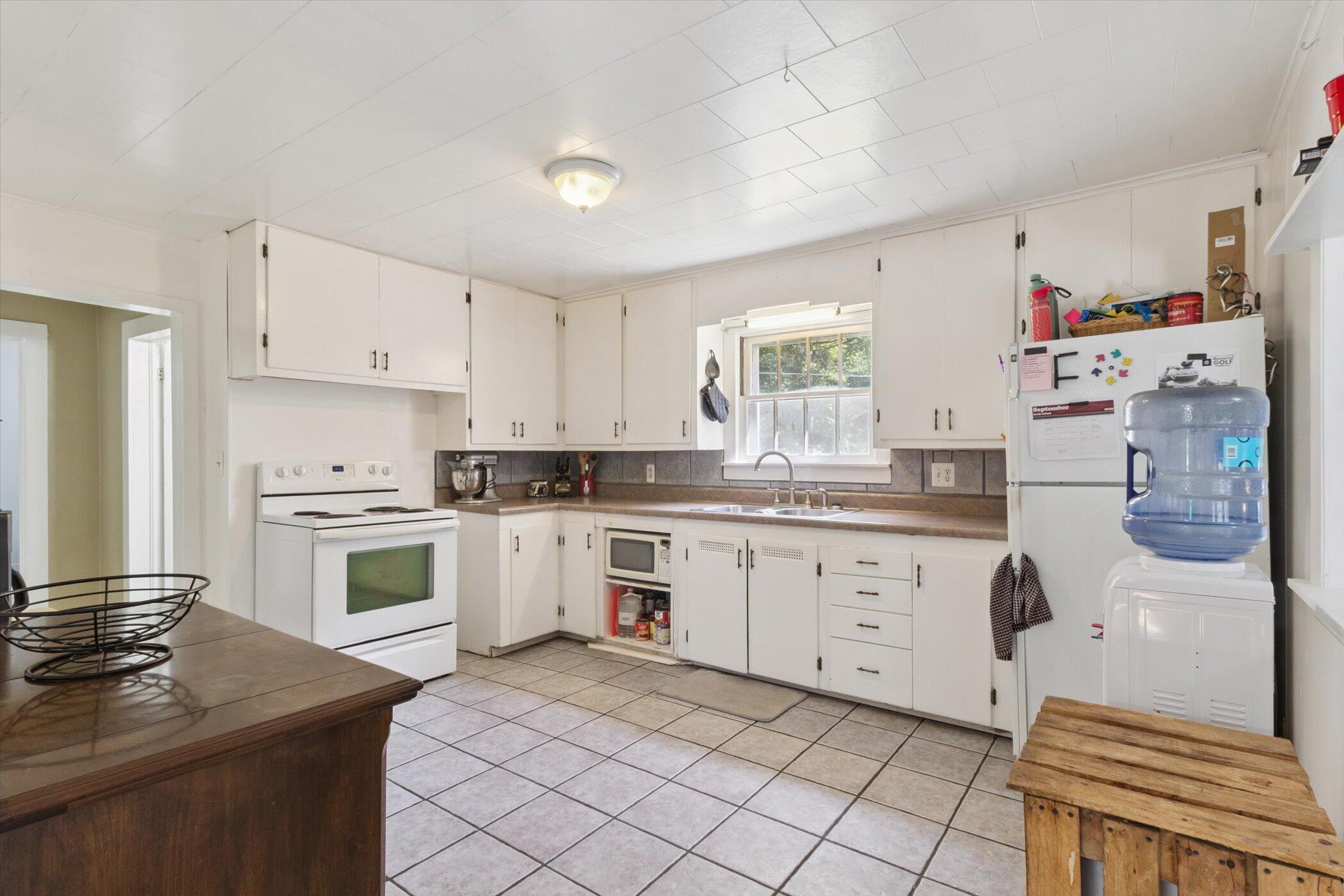 617 South Lansing Street Mount Pleasant, MI 48858 - Photo 13 of 40 14-617-S-Lansing-St-Mt-Pleasant-MI-48858