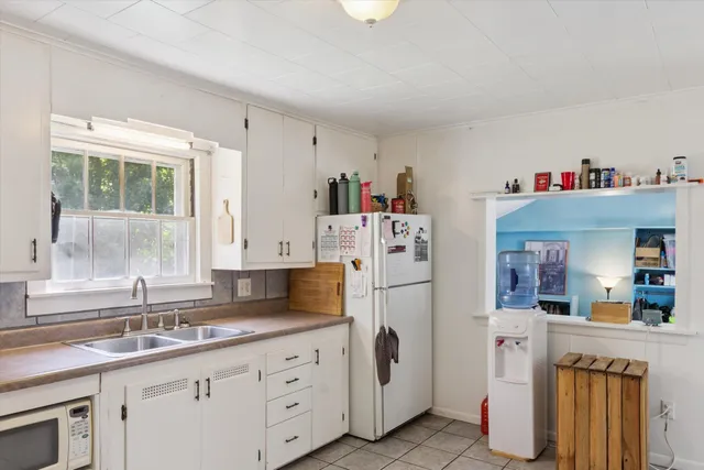 $186,000 | 617 South Lansing Street, Mount Pleasant, MI 48858