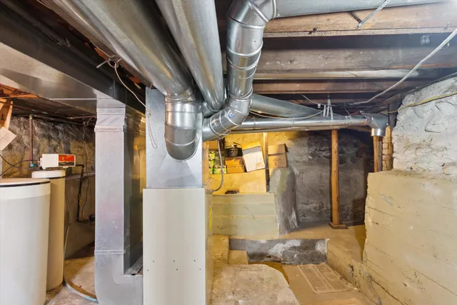 $186,000 | 617 South Lansing Street, Mount Pleasant, MI 48858