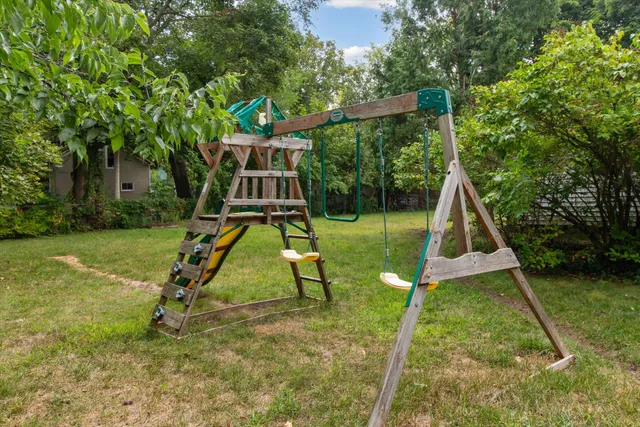 $186,000 | 617 South Lansing Street, Mount Pleasant, MI 48858