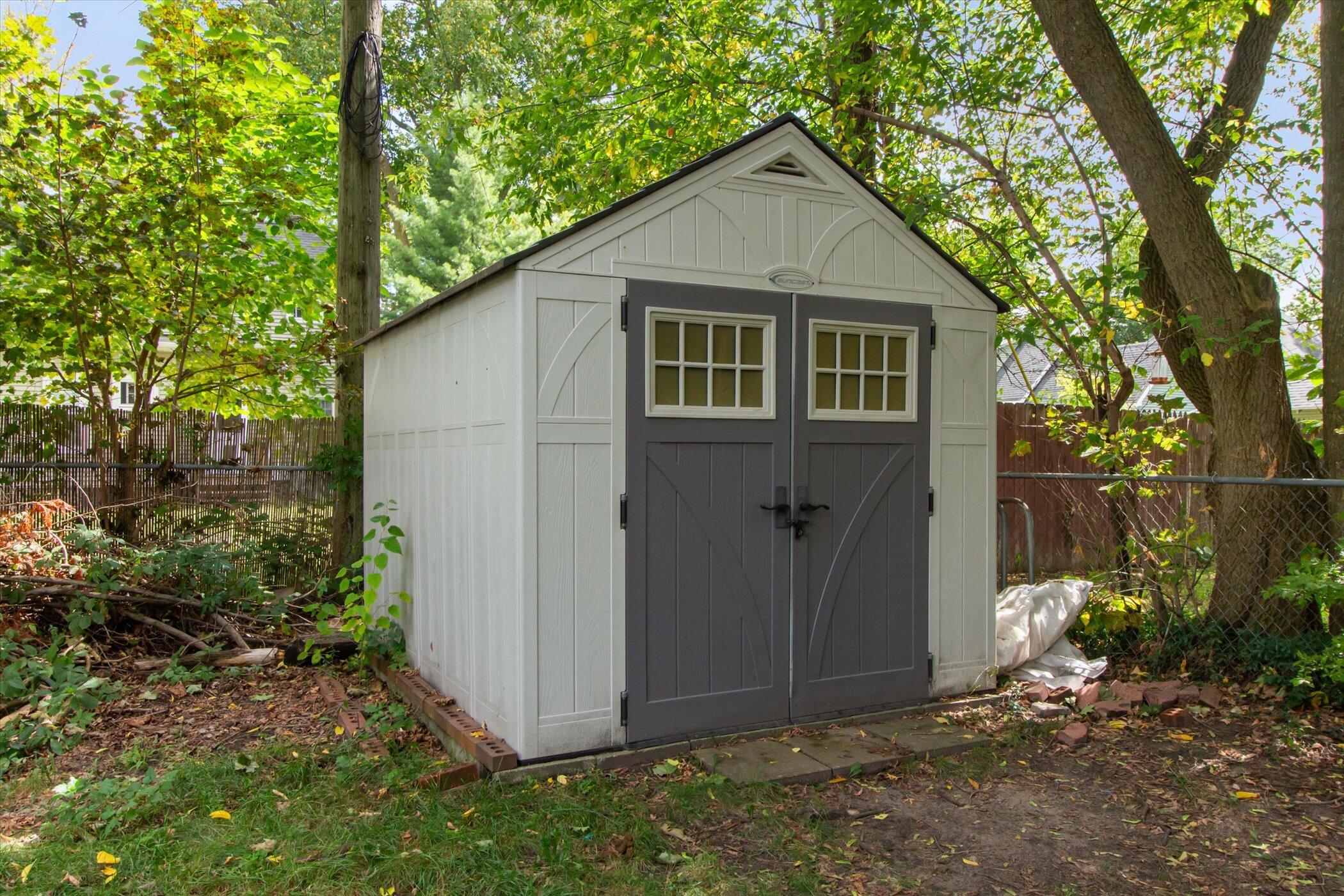 617 South Lansing Street Mount Pleasant, MI 48858 - Photo 38 of 40 40-617-S-Lansing-St-Mt-Pleasant-MI-48858