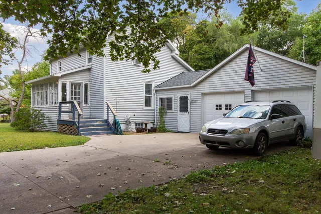 $186,000 | 617 South Lansing Street, Mount Pleasant, MI 48858