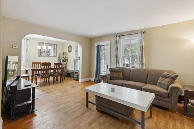 $186,000 | 617 South Lansing Street, Mount Pleasant, MI 48858