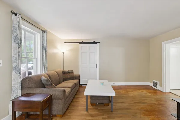 $186,000 | 617 South Lansing Street, Mount Pleasant, MI 48858