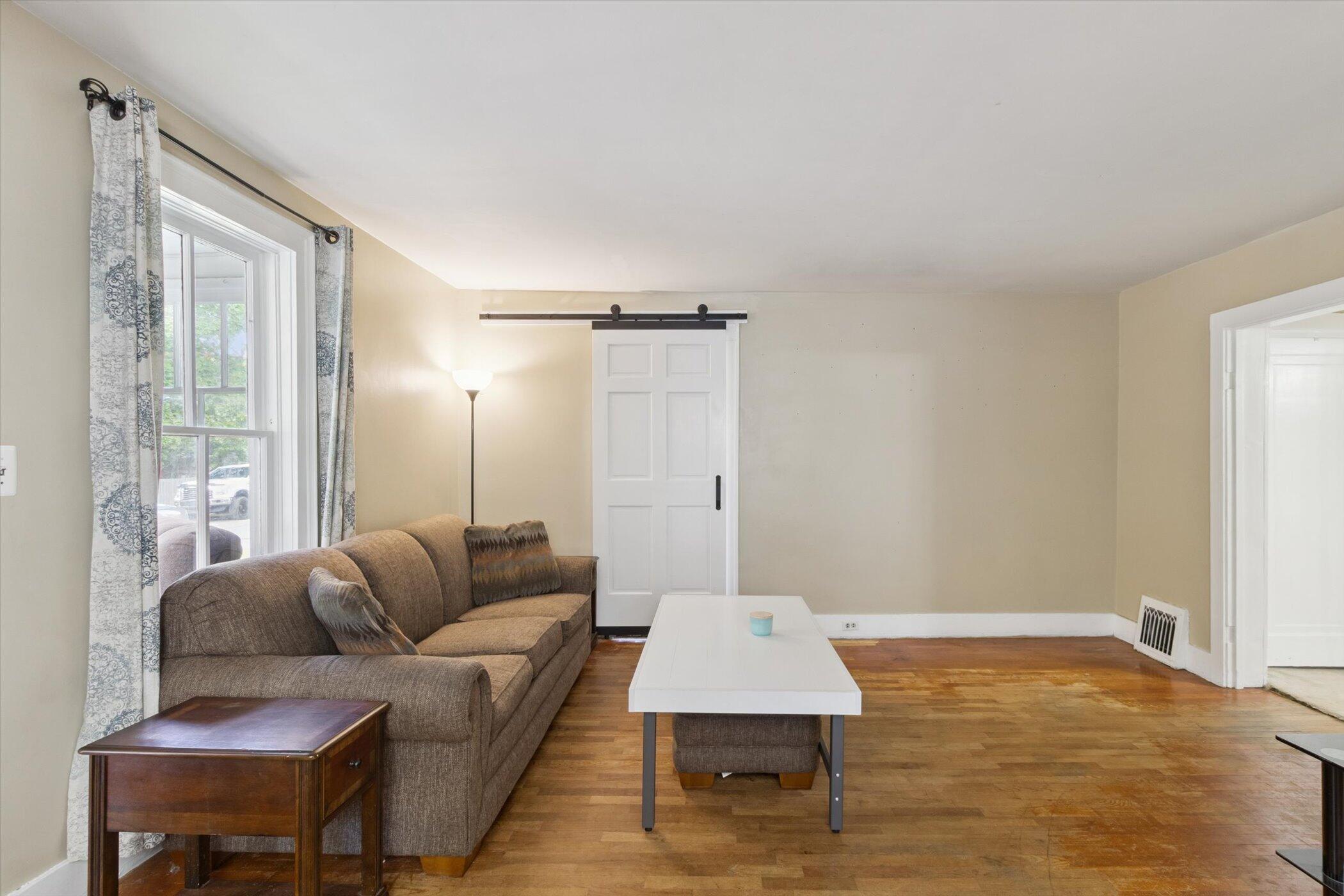 617 South Lansing Street Mount Pleasant, MI 48858 - Photo 10 of 40 11-617-S-Lansing-St-Mt-Pleasant-MI-48858