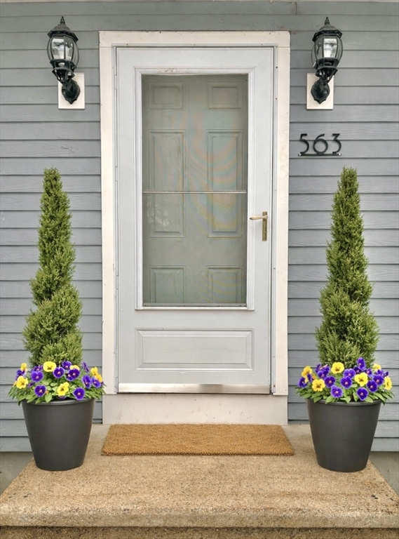 563 Boston Road Groton, MA 01450 - Photo 3 of 37 Gallery Image 3