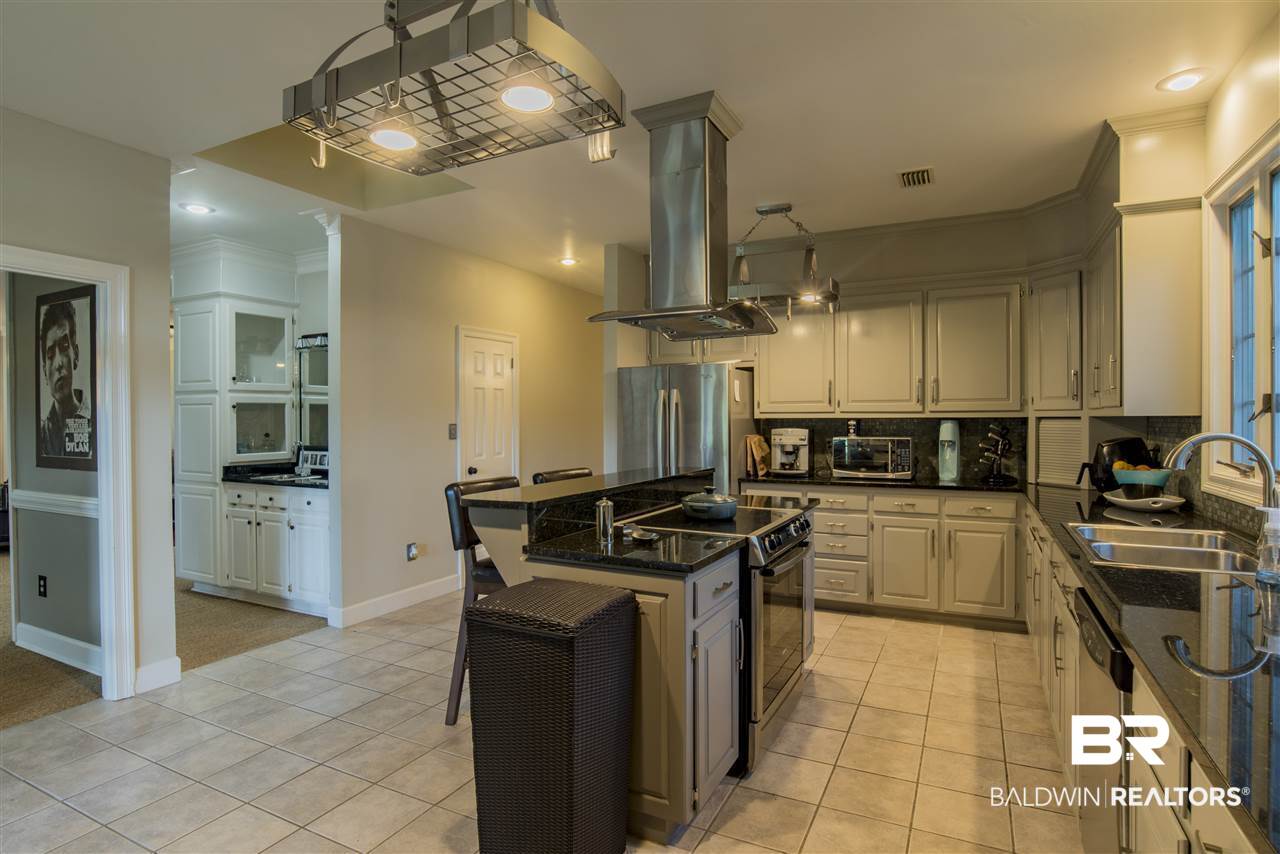 408 Potters Mills Road Daphne, AL 36526 - Photo 13 of 41 KITCHEN