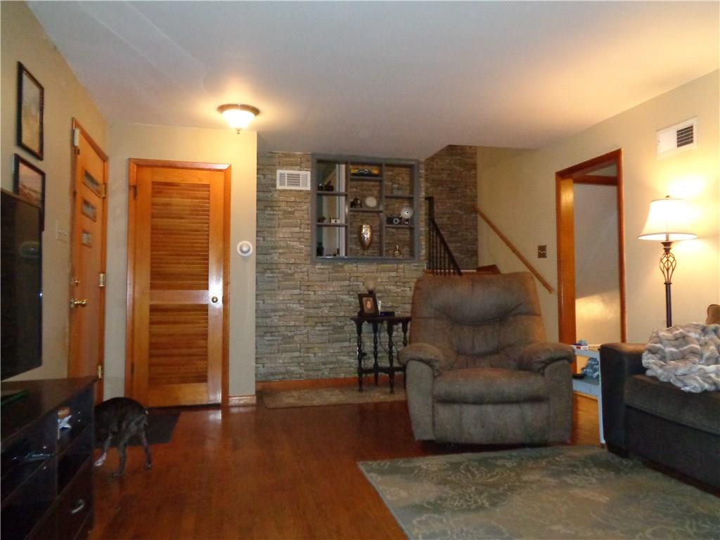 643 Morgantown Road Uniontown, PA 15401 - Photo 4 of 25 Gallery Image 4
