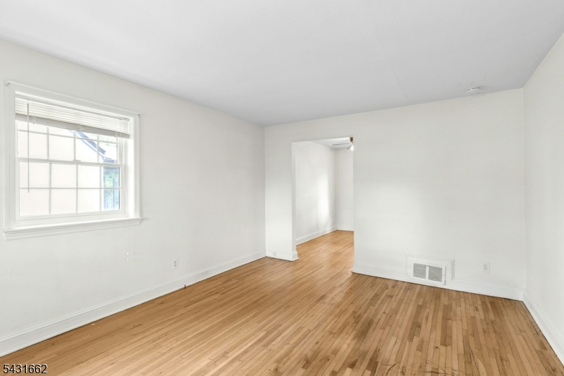 108 Gallows Hill Road Cranford, NJ 07016 - Photo 5 of 25
