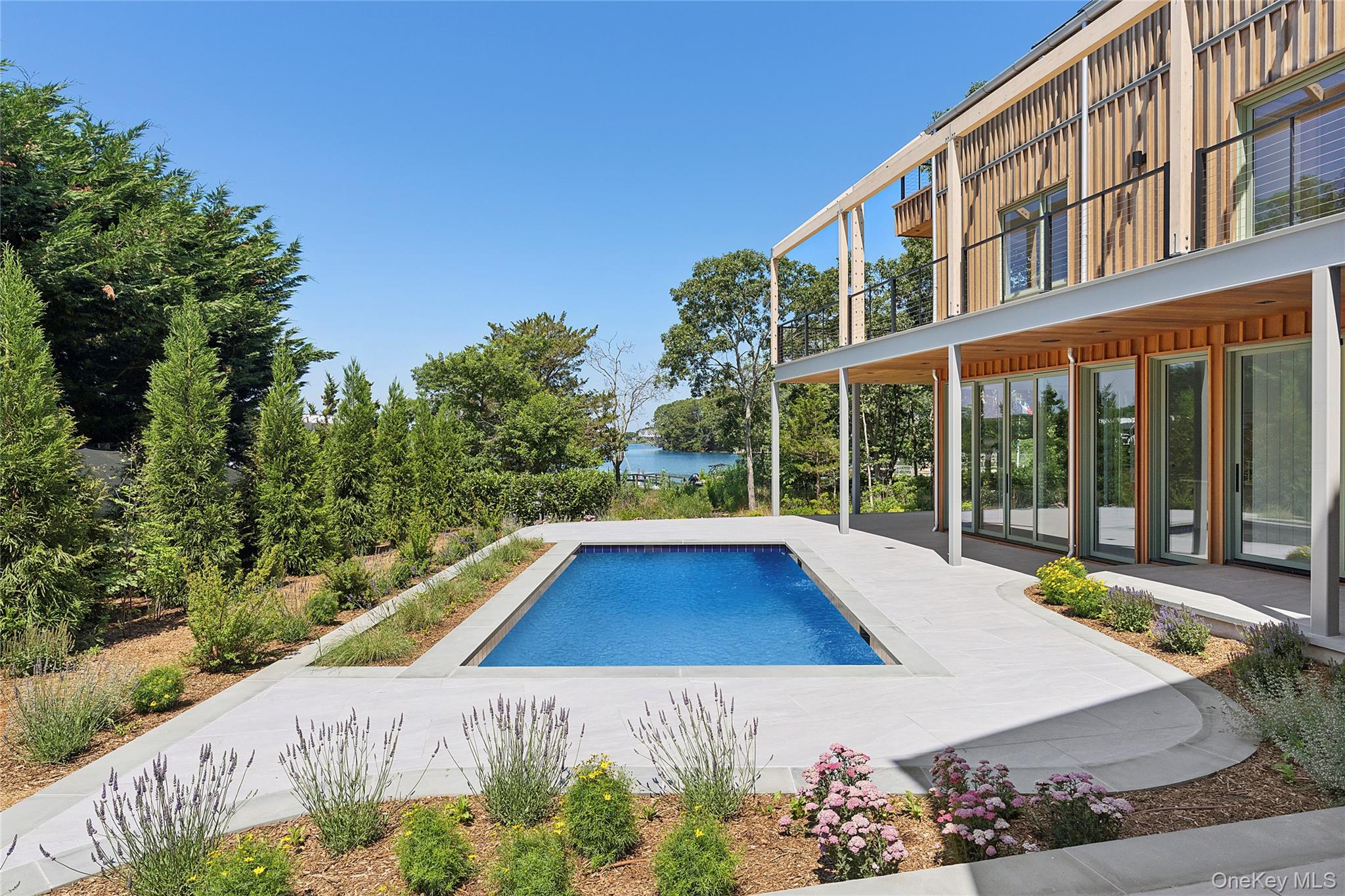 25 Bluff Point Road Sag Harbor, NY 11963 - Photo 6 of 27 Pool