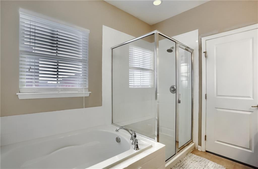 892 Beacon Pittsburgh, PA 15237 - Photo 17 of 24