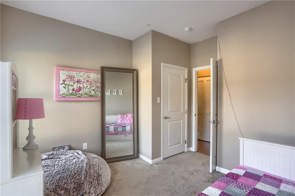 892 Beacon Pittsburgh, PA 15237 - Photo 20 of 24