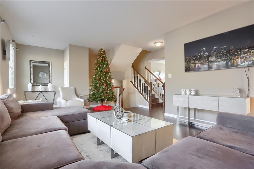 892 Beacon Pittsburgh, PA 15237 - Photo 6 of 24