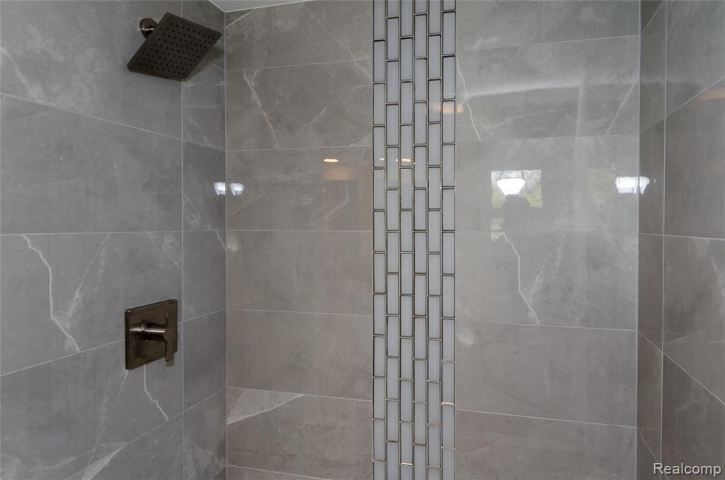 18151 Ramsgate Drive Lathrup Village, MI 48076 - Photo 42 of 47