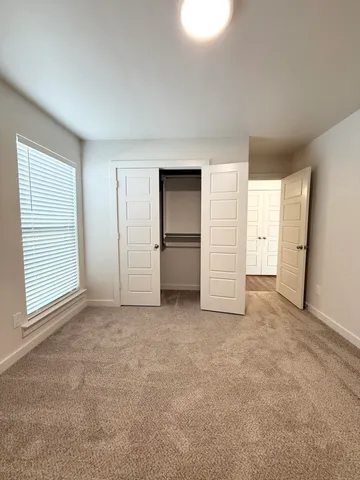 $1,400 | 1615 North Clinton Avenue, Lubbock, TX 79416