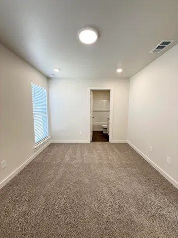 $1,400 | 1615 North Clinton Avenue, Lubbock, TX 79416