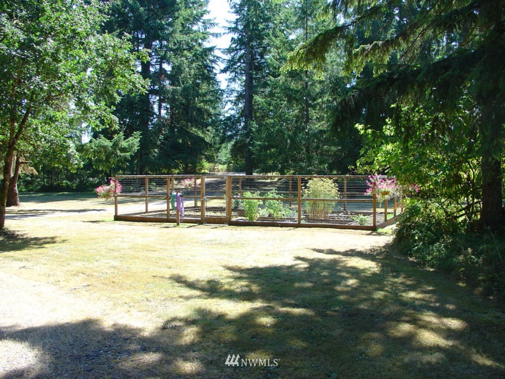 7016 Creekside Lane Southwest Rochester, WA 98579 - Photo 4 of 14