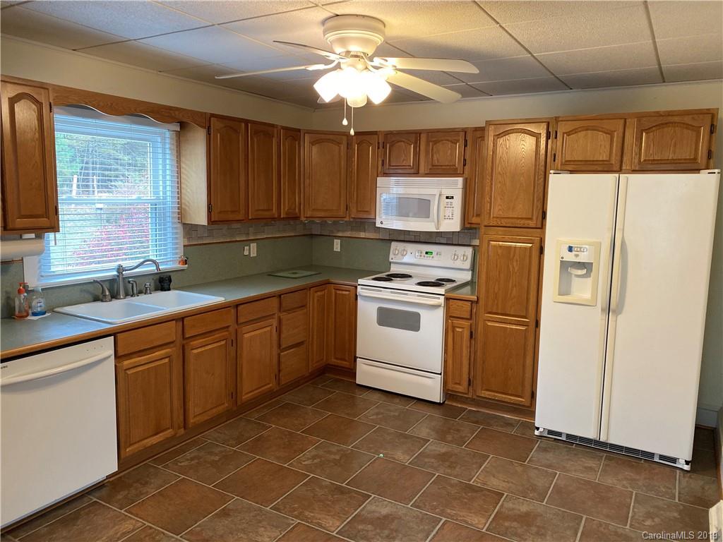3436 Cannon Ridge Road Morganton, NC 28655 - Photo 3 of 11 Gallery Image 3