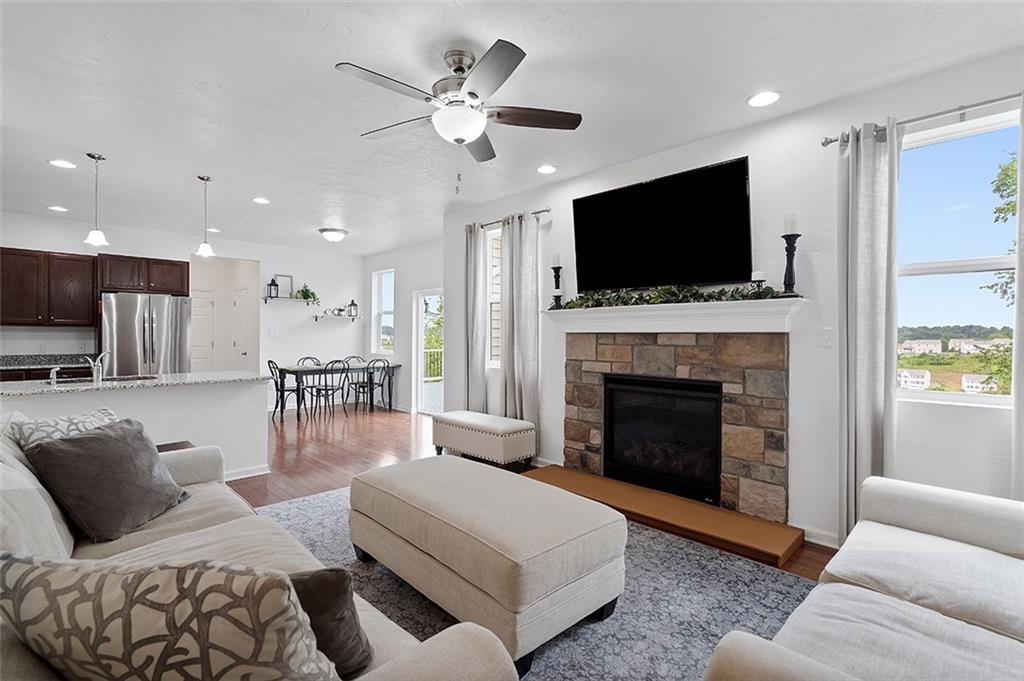 140 Gill Hall Road Clairton, PA 15025 - Photo 3 of 24 Gallery Image 3