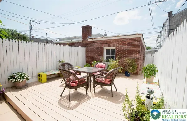 $2,500 | 924 North 4th Street, Allentown, PA 18102