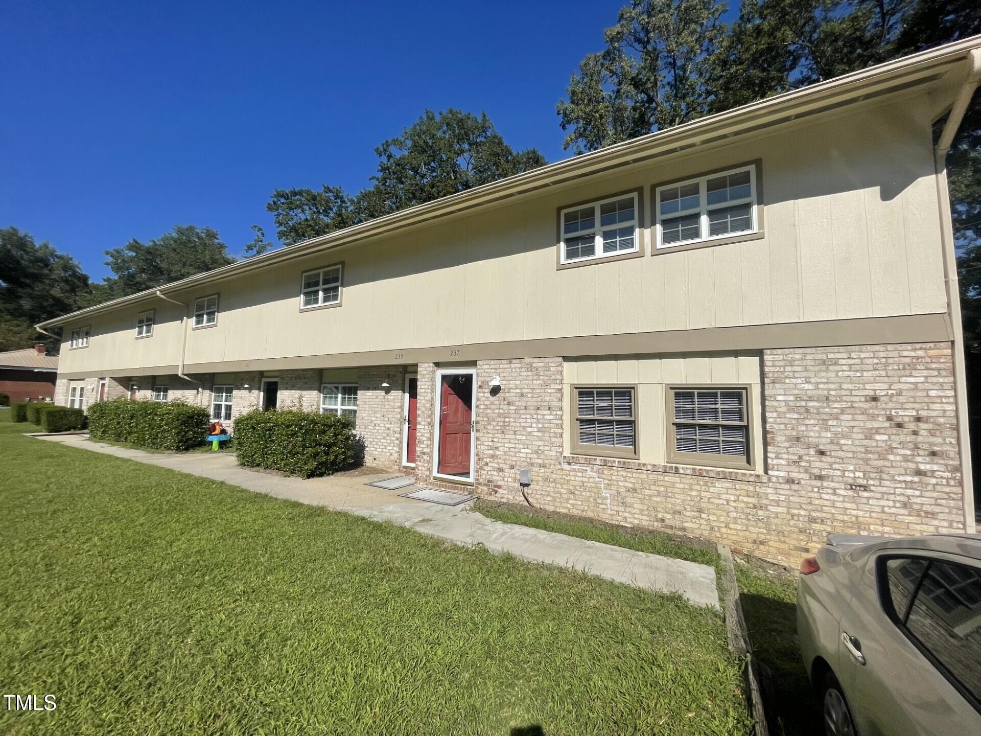 237 South Pine Street Wendell, NC 27591 - Photo 2 of 18 thumbnail_IMG_7815 (1)